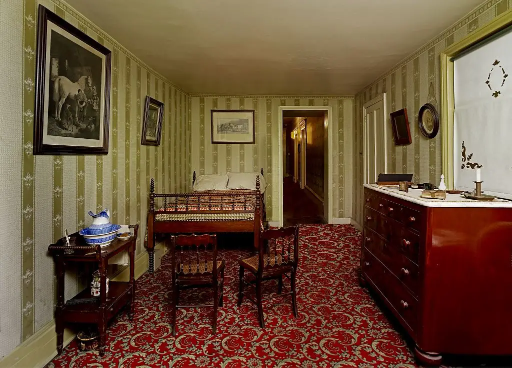 Bedroom Where Lincoln Died, OCWC
